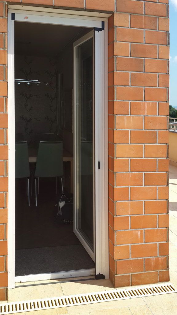Szúnyogháló -Budapest kinyitva