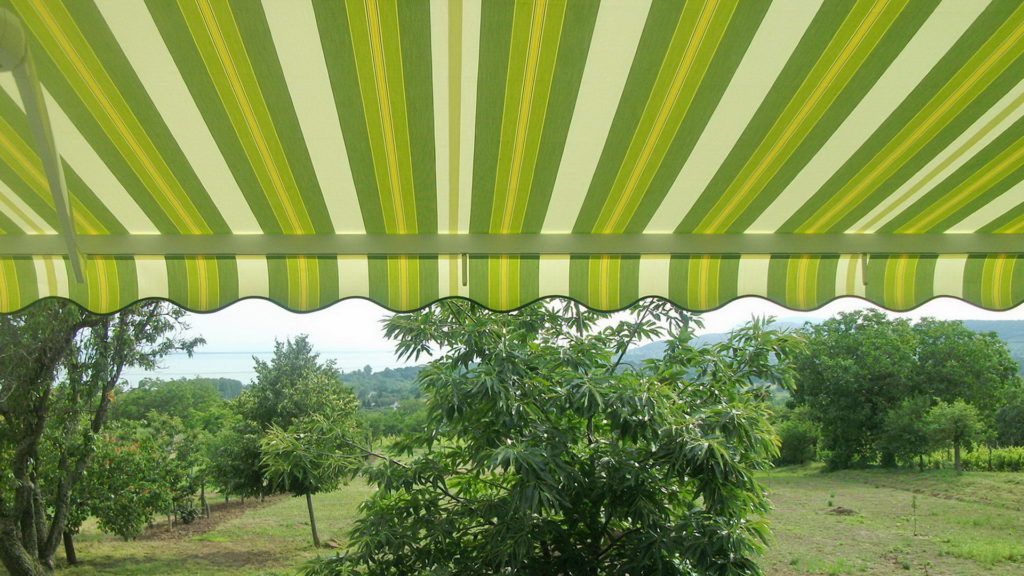 Classic copertină -Révfülöp