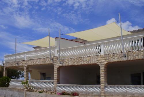 Napvitorláink a tengerparton