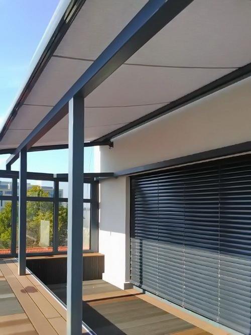 Okos páros: zsaluzia és Siesta copertină