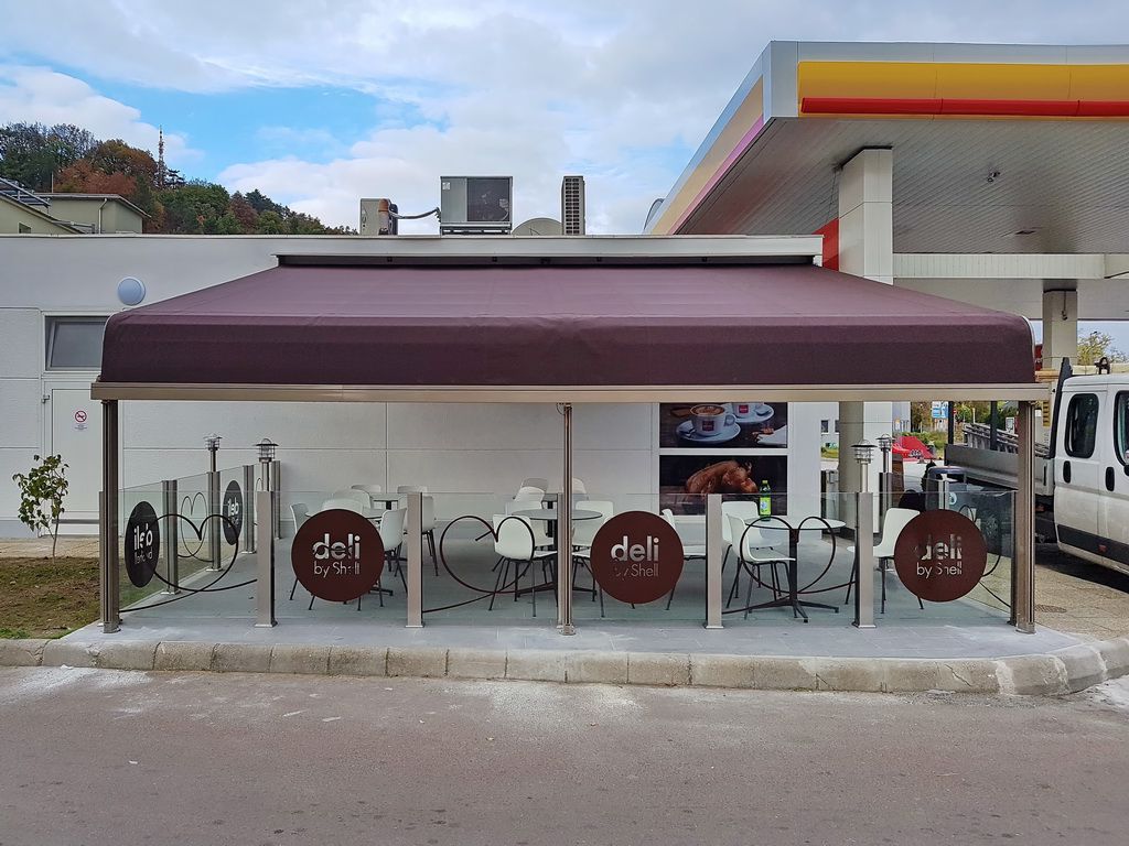 Pergola copertină -Tiszafüred Shell kút